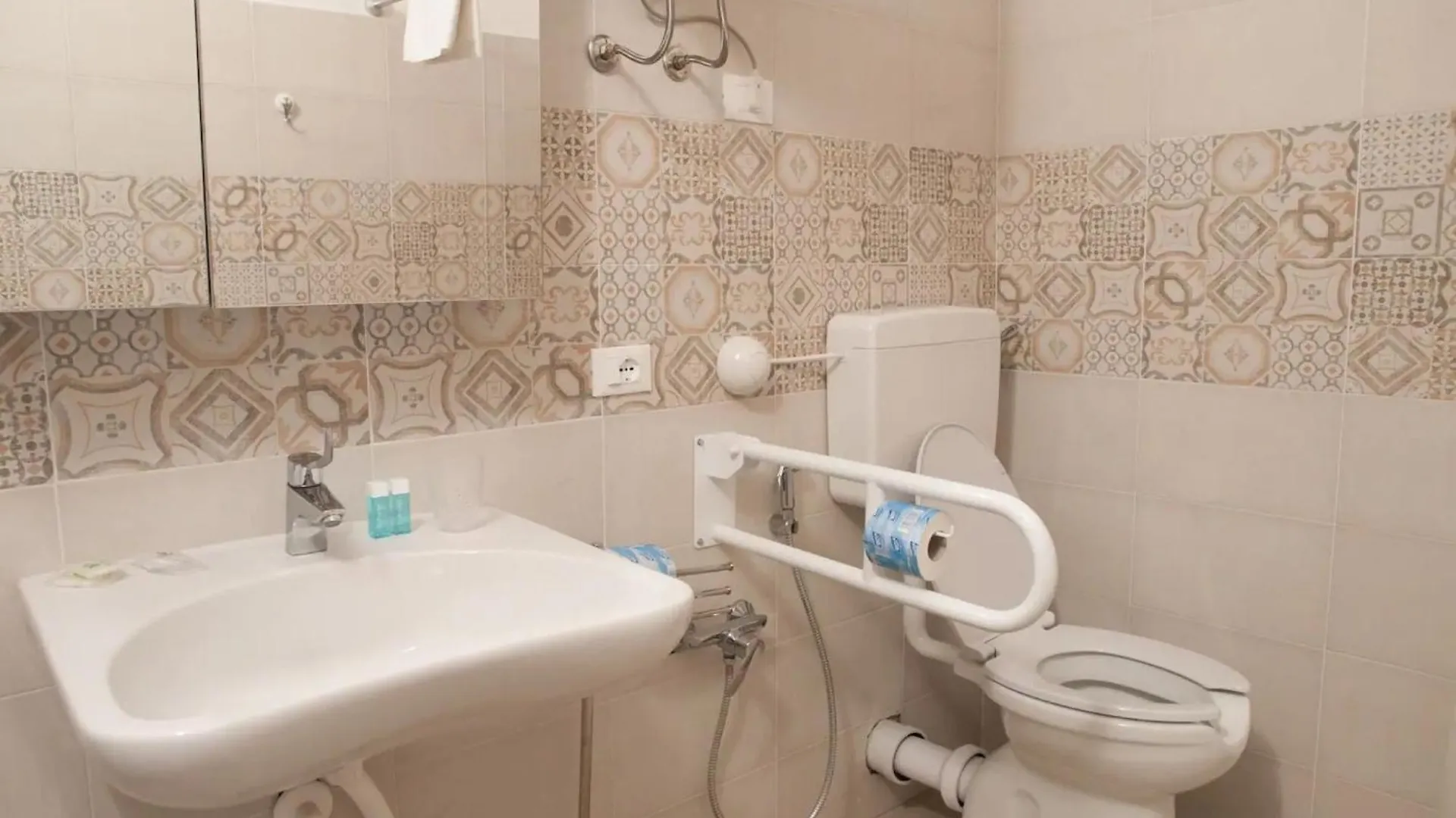 Farm stay Trilocale Vicino Al Mare Villa Piombino Italy